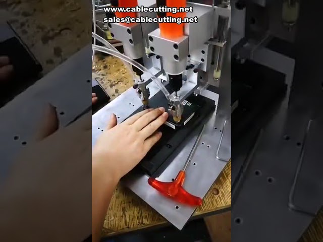Automatic locking machine for machine meter screws, automatic machine meter screws Headless stop scr