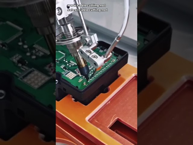 3-akselinen tinasoldauskone PCB-automaattisoldausrobotti SMD-elektroniikkakomponenttien ja LEDien asennukseen