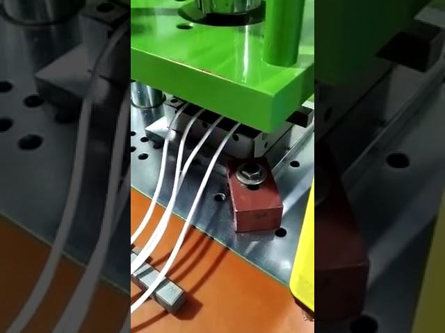 HDMI Plastic Injection Making Machine 250ST