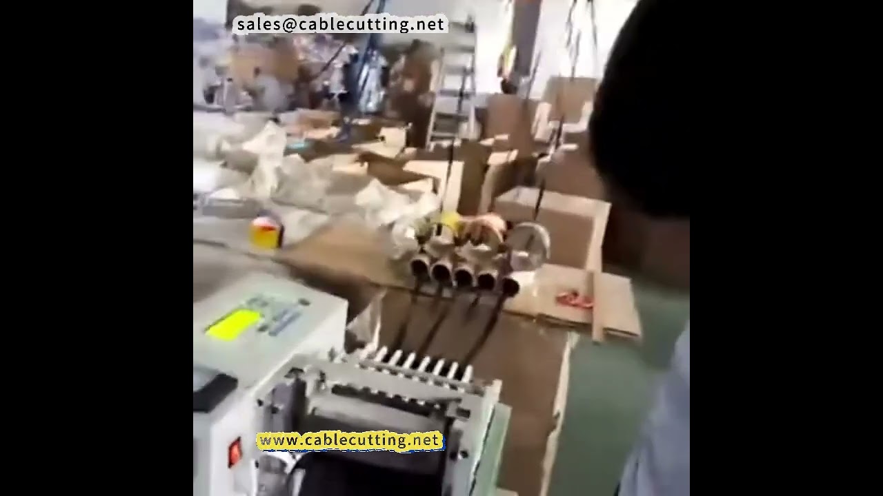 Automatic microcomputer tape cutting machine cutting Velcro hot and cold cutting machine