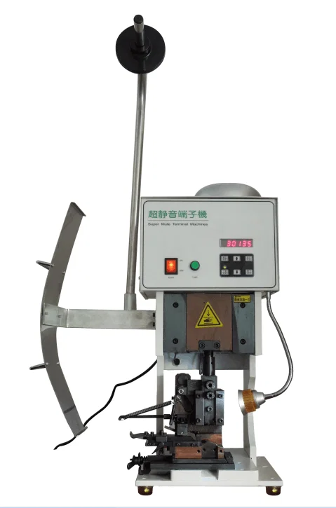 Liittimen puristus Kone WPM-1500S